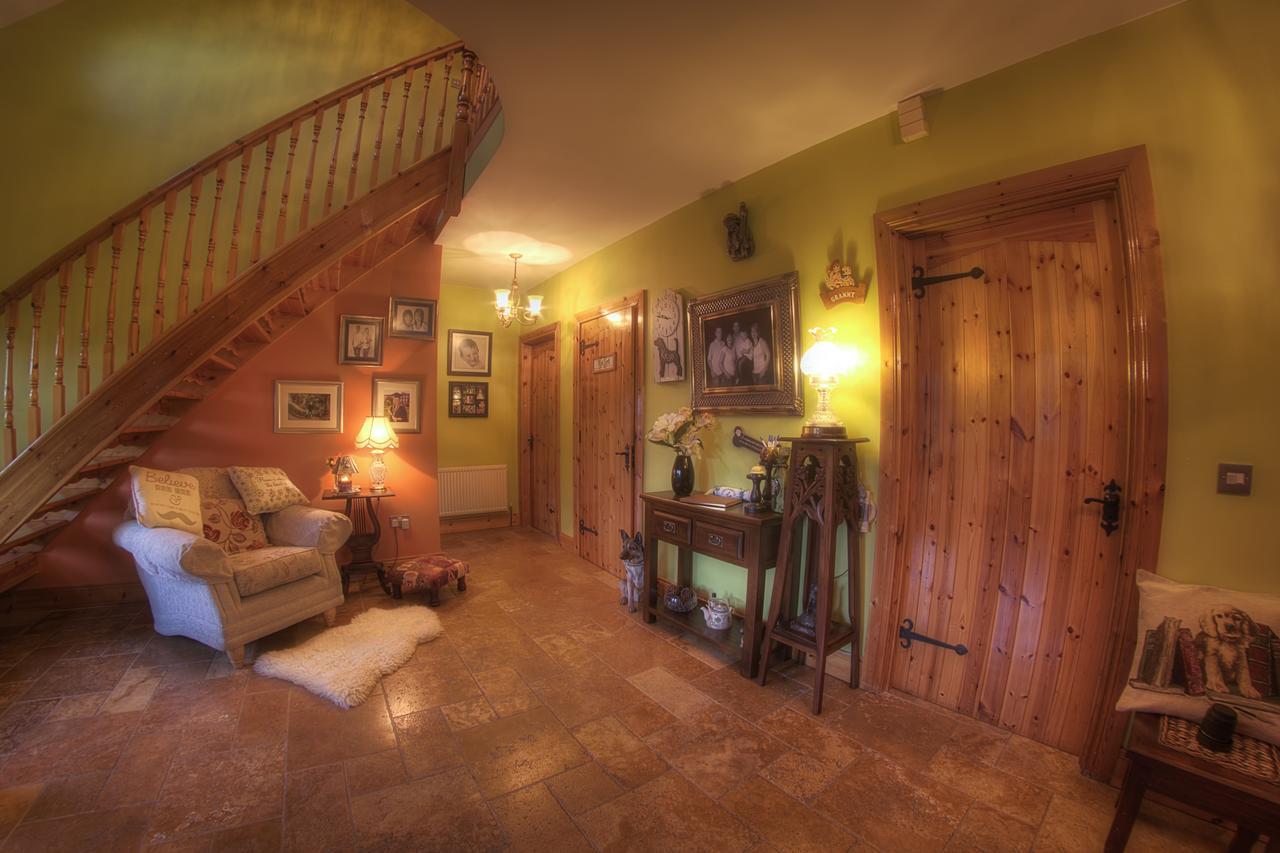Walkers Nest Bed & Breakfast Карлингфорд Екстериор снимка